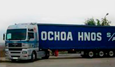 Transportes Ochoa Hnos. vehículo azul